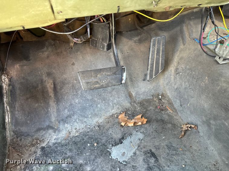 image for item FG0112 1985 Chevrolet CD-30903 flatbed pickup truck