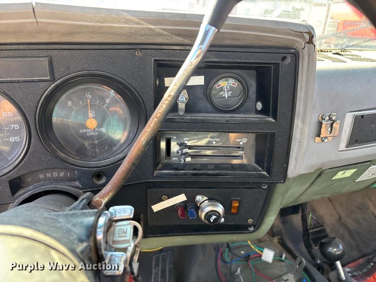 image for item FG0112 1985 Chevrolet CD-30903 flatbed pickup truck