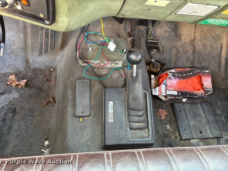 image for item FG0112 1985 Chevrolet CD-30903 flatbed pickup truck