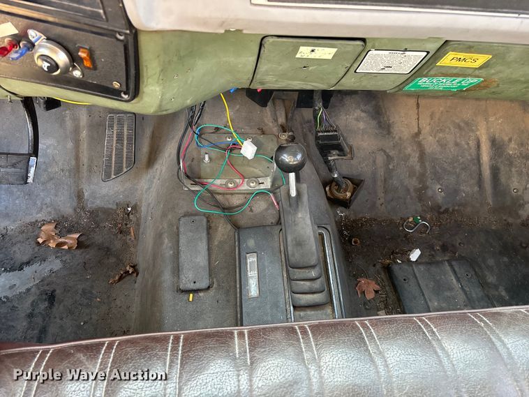 image for item FG0112 1985 Chevrolet CD-30903 flatbed pickup truck