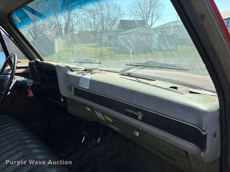 image for item FG0112 1985 Chevrolet CD-30903 flatbed pickup truck