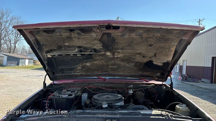 image for item FG0112 1985 Chevrolet CD-30903 flatbed pickup truck