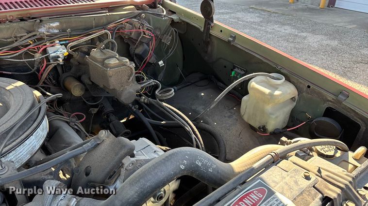 image for item FG0112 1985 Chevrolet CD-30903 flatbed pickup truck