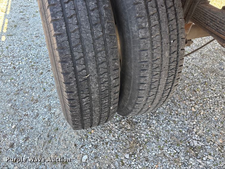 image for item FG0112 1985 Chevrolet CD-30903 flatbed pickup truck