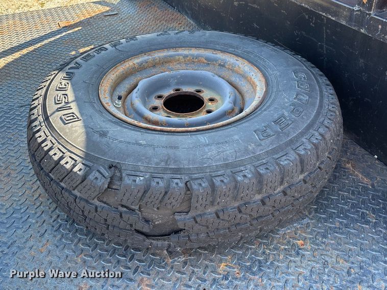 image for item FG0112 1985 Chevrolet CD-30903 flatbed pickup truck