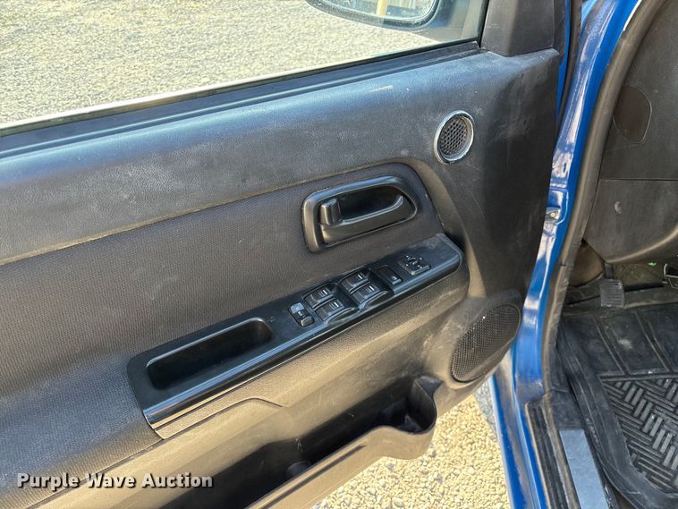 image for item FG0113 2007 Chevrolet Colorado Crew Cab pickup truck