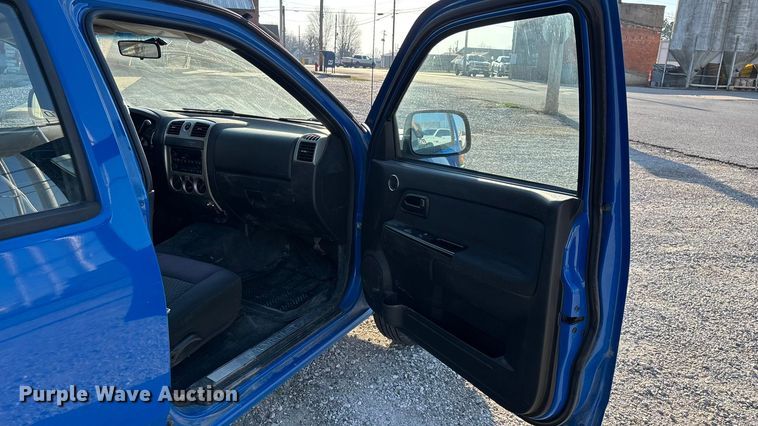 image for item FG0113 2007 Chevrolet Colorado Crew Cab pickup truck