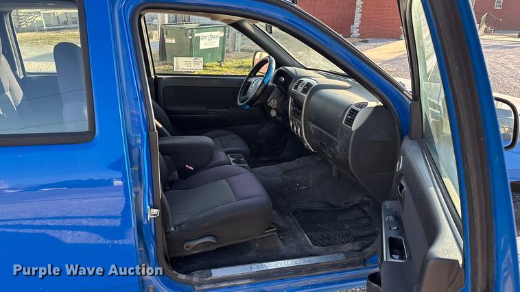 image for item FG0113 2007 Chevrolet Colorado Crew Cab pickup truck