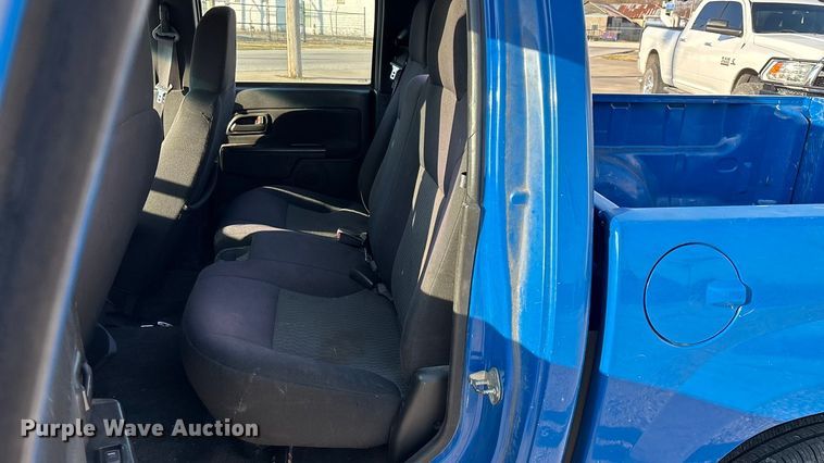 image for item FG0113 2007 Chevrolet Colorado Crew Cab pickup truck