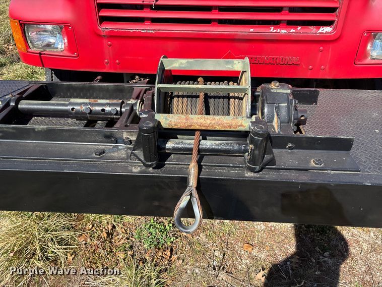 image for item FG0114 1990 International 4800 rescue truck