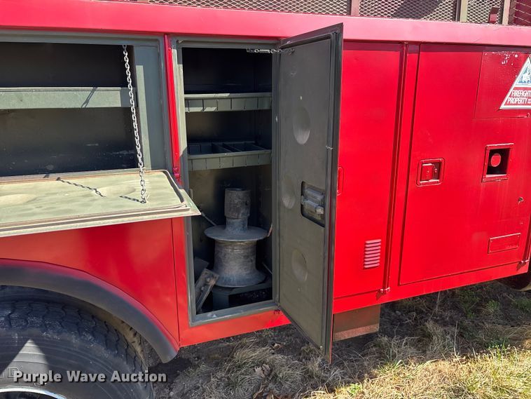 image for item FG0114 1990 International 4800 rescue truck