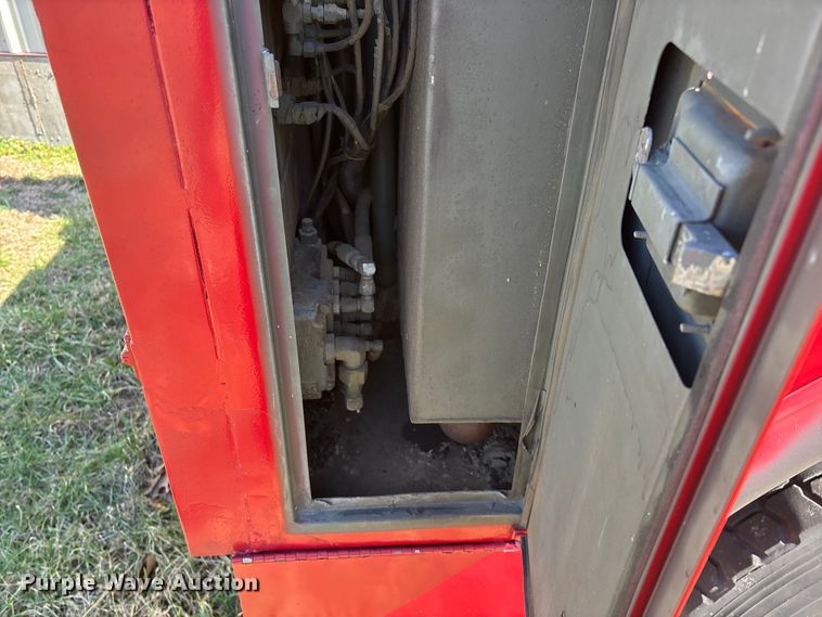 image for item FG0114 1990 International 4800 rescue truck