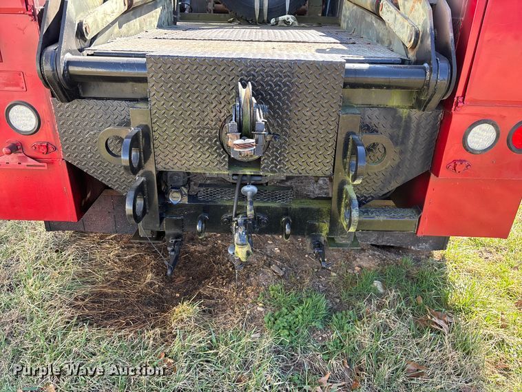 image for item FG0114 1990 International 4800 rescue truck