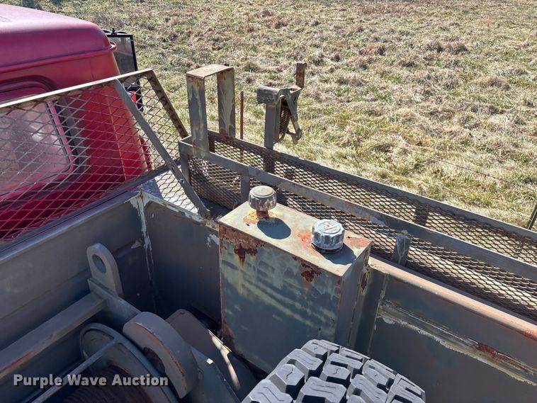 image for item FG0114 1990 International 4800 rescue truck