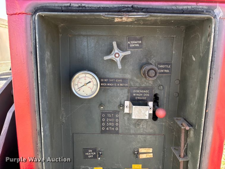 image for item FG0114 1990 International 4800 rescue truck