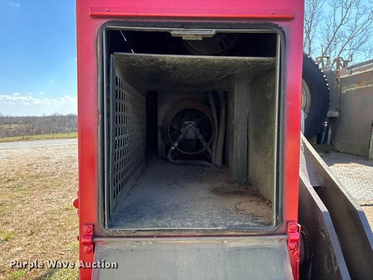 image for item FG0114 1990 International 4800 rescue truck