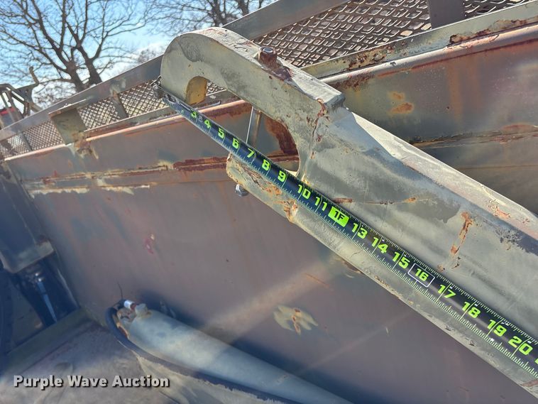 image for item FG0114 1990 International 4800 rescue truck