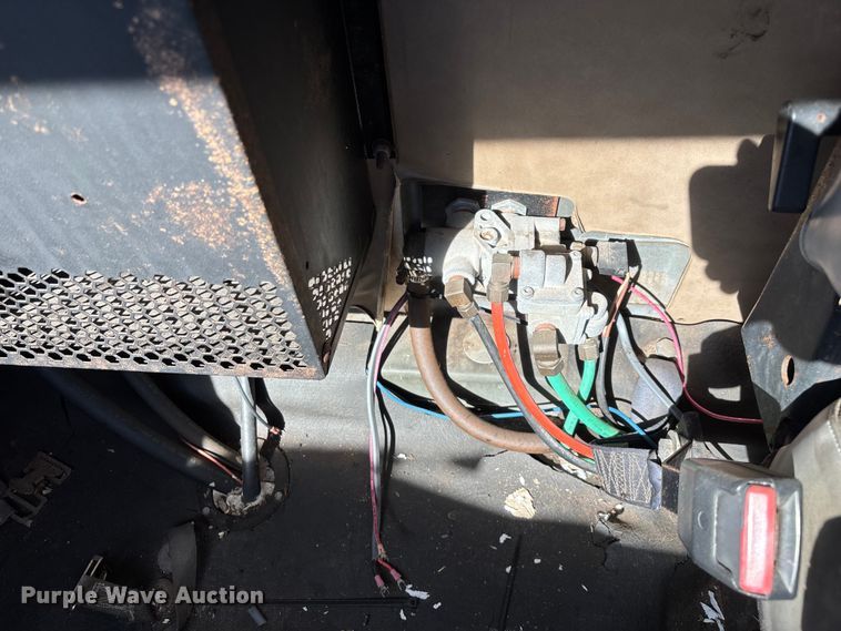 image for item FG0114 1990 International 4800 rescue truck