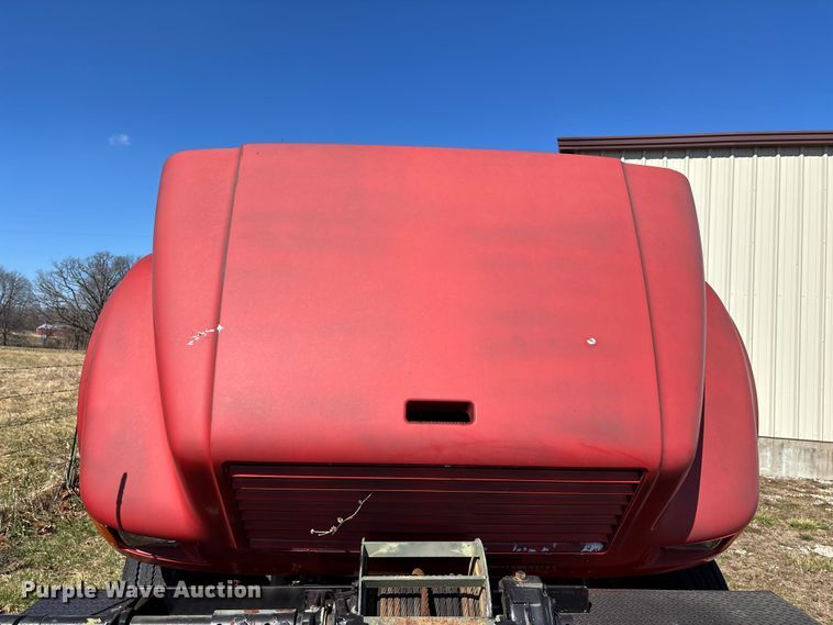 image for item FG0114 1990 International 4800 rescue truck