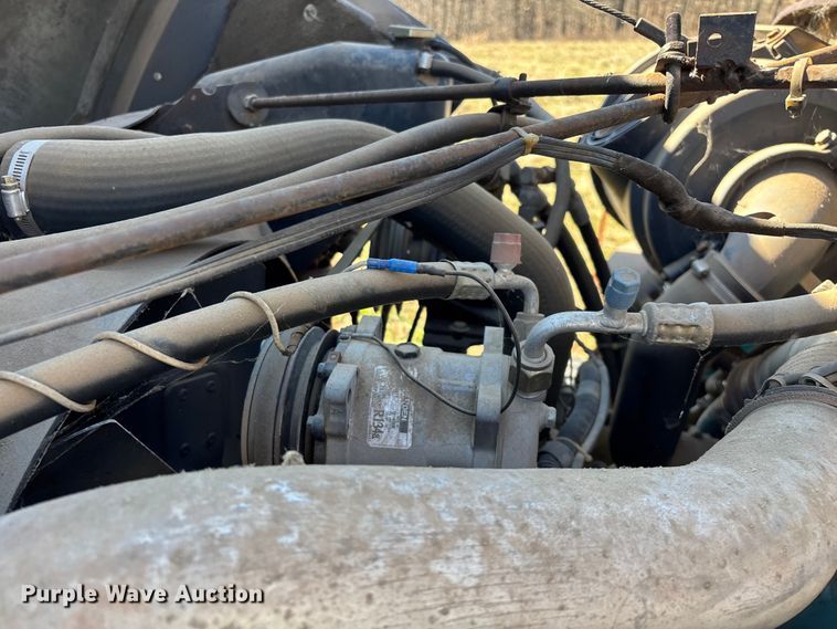 image for item FG0114 1990 International 4800 rescue truck