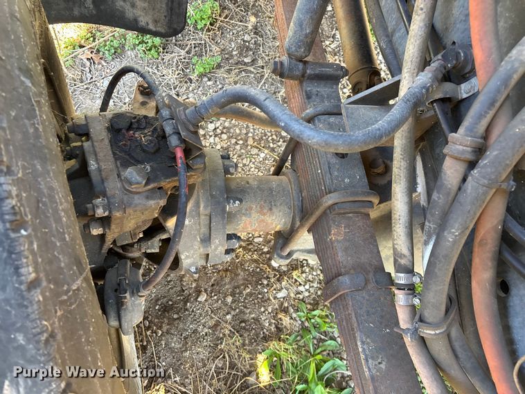 image for item FG0114 1990 International 4800 rescue truck