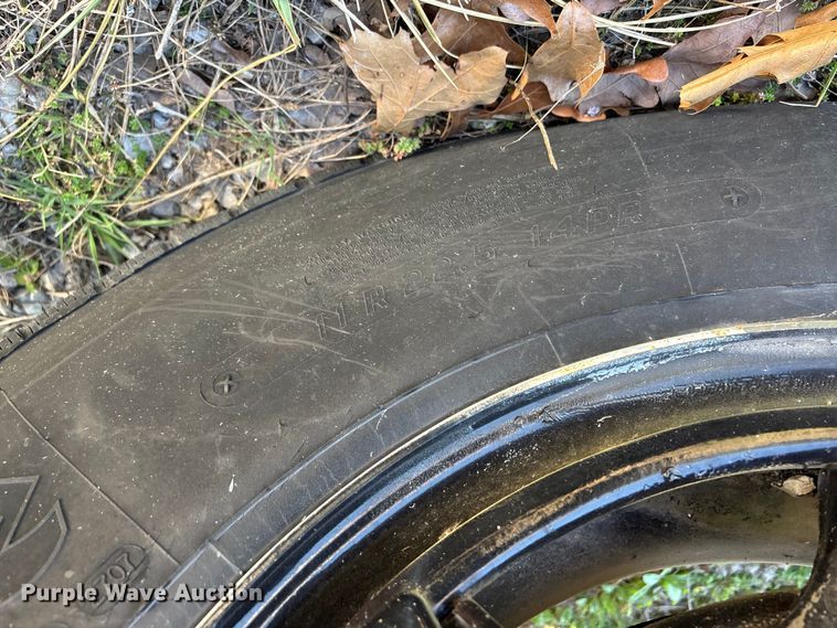 image for item FG0114 1990 International 4800 rescue truck