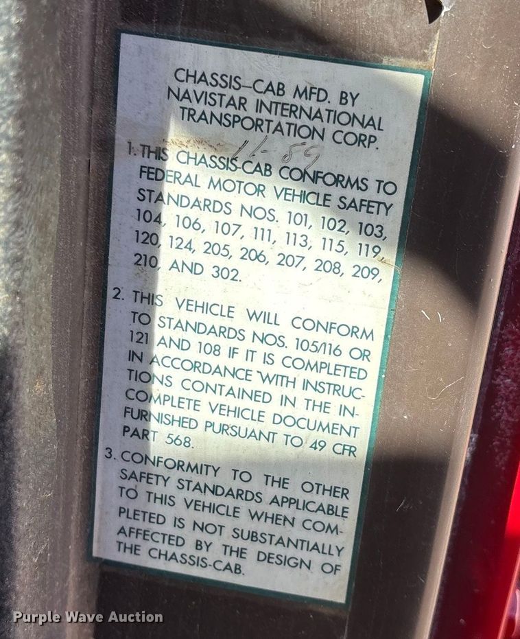 image for item FG0114 1990 International 4800 rescue truck