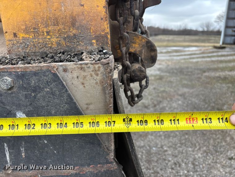 image for item FG0128 1988 Ford F800 dump truck