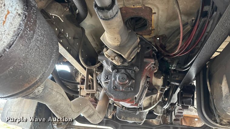 image for item FG0128 1988 Ford F800 dump truck