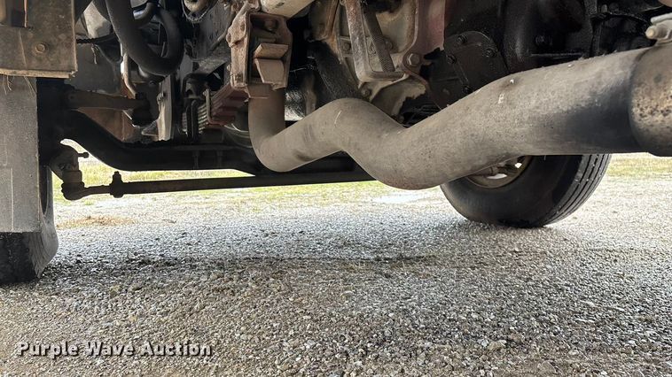 image for item FG0128 1988 Ford F800 dump truck