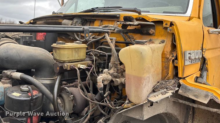 image for item FG0128 1988 Ford F800 dump truck