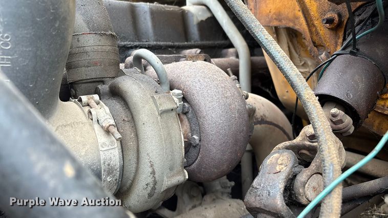 image for item FG0128 1988 Ford F800 dump truck