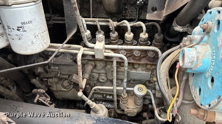 image for item FG0128 1988 Ford F800 dump truck