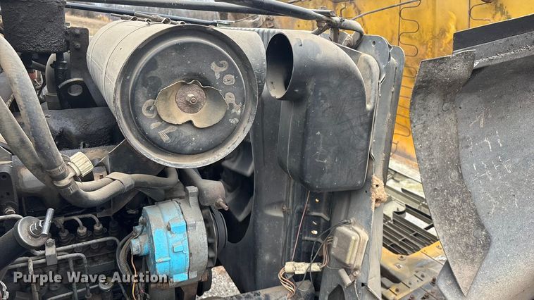 image for item FG0128 1988 Ford F800 dump truck