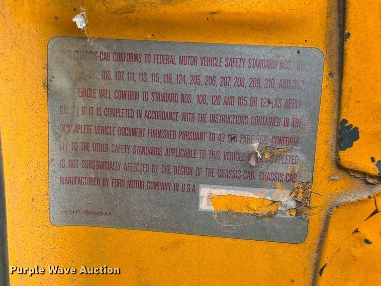 image for item FG0128 1988 Ford F800 dump truck