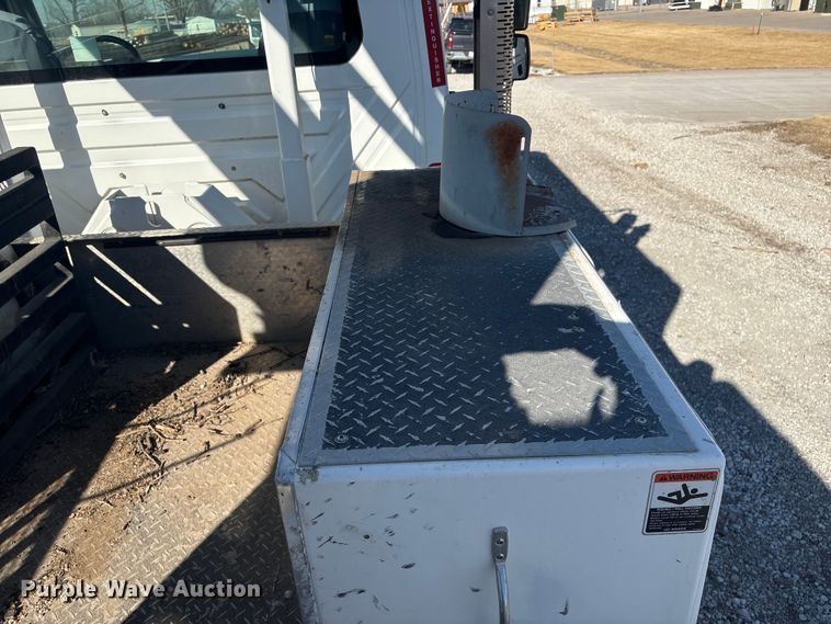 image for item FG2661 2012 International SR525 bucket truck