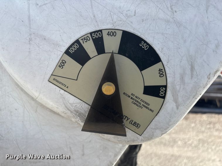 image for item FG2661 2012 International SR525 bucket truck