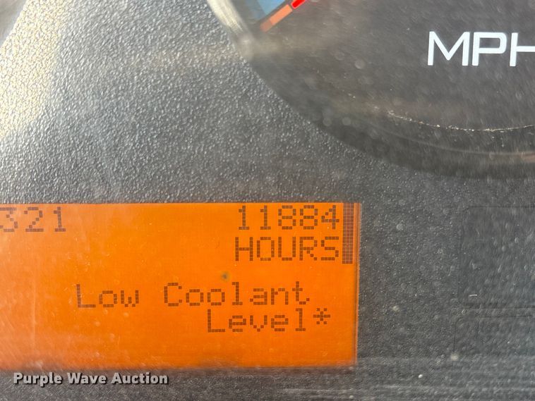 image for item FG2661 2012 International SR525 bucket truck