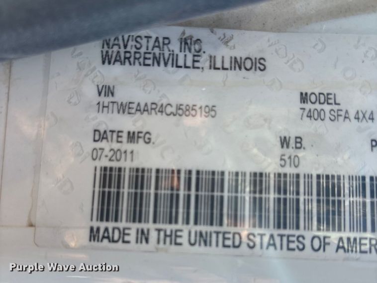 image for item FG2661 2012 International SR525 bucket truck