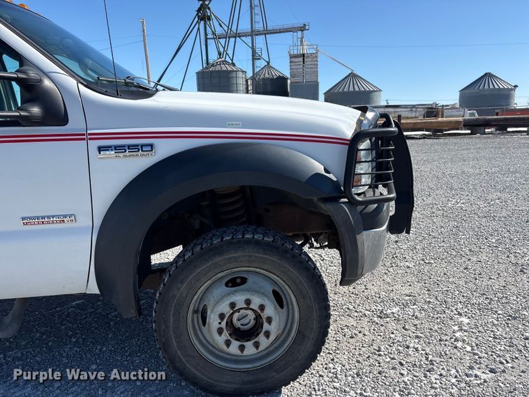 image for item FG2696 2007 Ford F550 Super Duty XL flatbed truck
