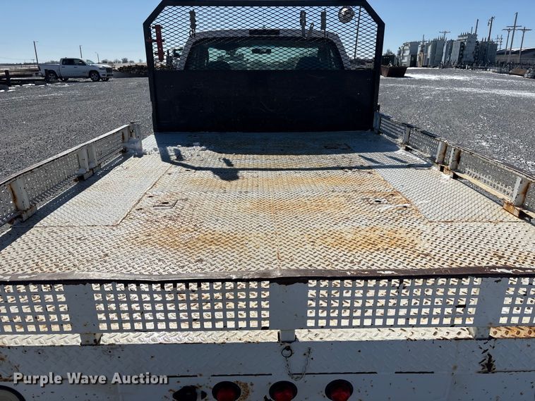 image for item FG2696 2007 Ford F550 Super Duty XL flatbed truck