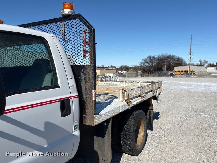 image for item FG2696 2007 Ford F550 Super Duty XL flatbed truck