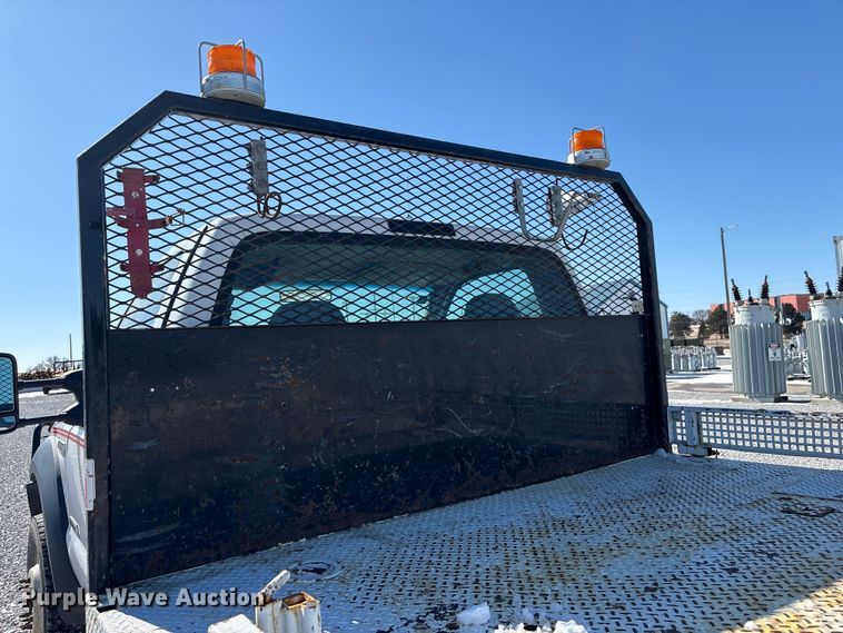 image for item FG2696 2007 Ford F550 Super Duty XL flatbed truck