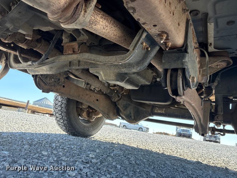 image for item FG2696 2007 Ford F550 Super Duty XL flatbed truck