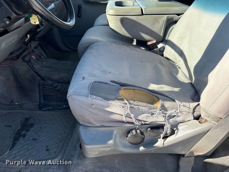 image for item FG2696 2007 Ford F550 Super Duty XL flatbed truck