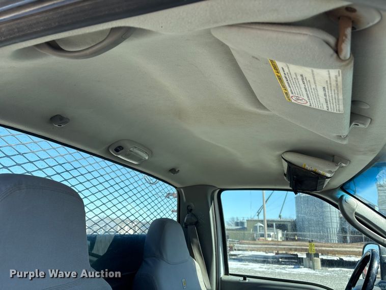 image for item FG2696 2007 Ford F550 Super Duty XL flatbed truck