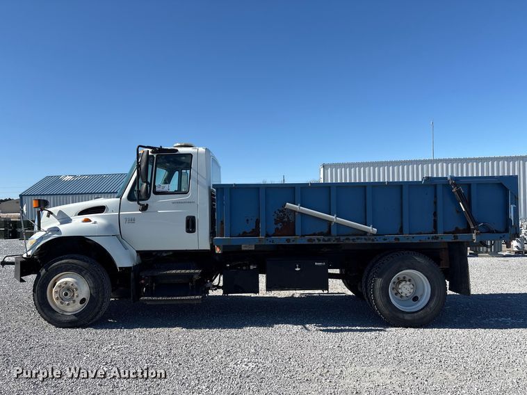 image for item FG2697 2005 International 7300 dump truck