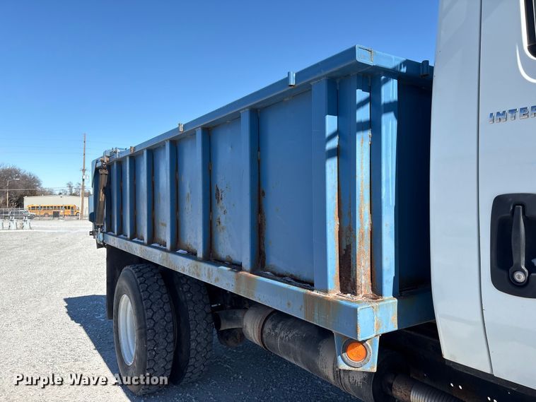 image for item FG2697 2005 International 7300 dump truck