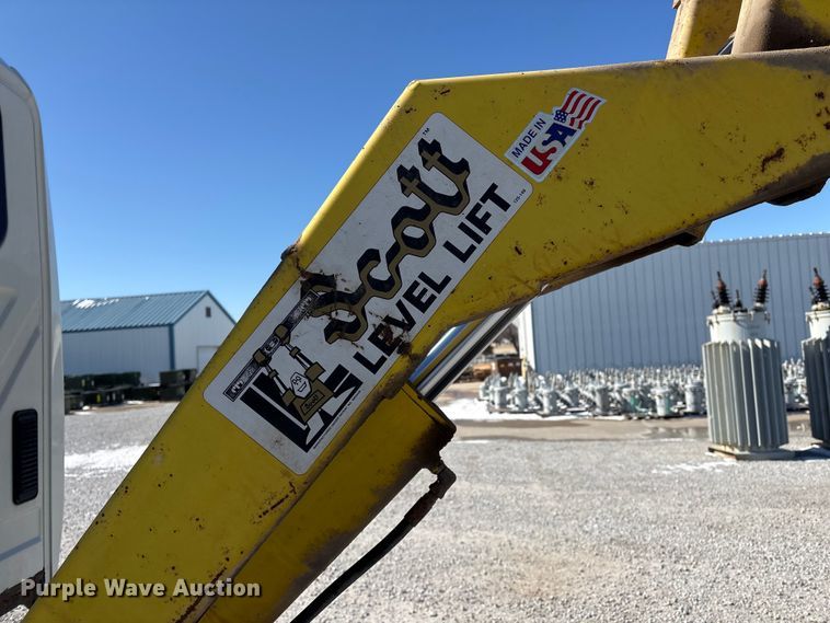 image for item FG2697 2005 International 7300 dump truck