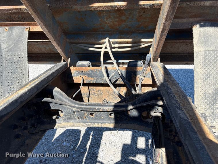 image for item FG2697 2005 International 7300 dump truck